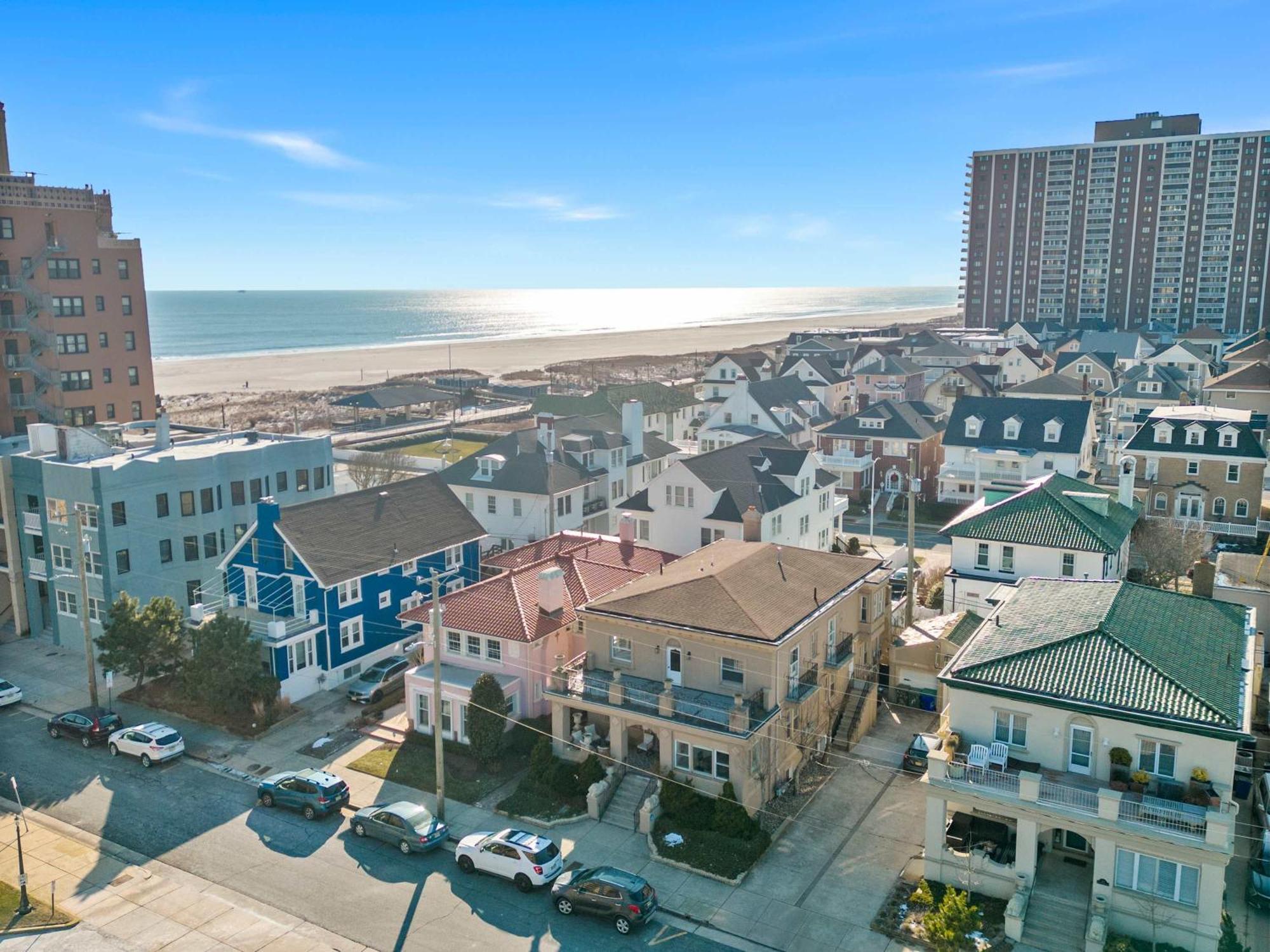 Luxe Estate - 4 Bedrooms And 3 Bathrooms Atlantic City